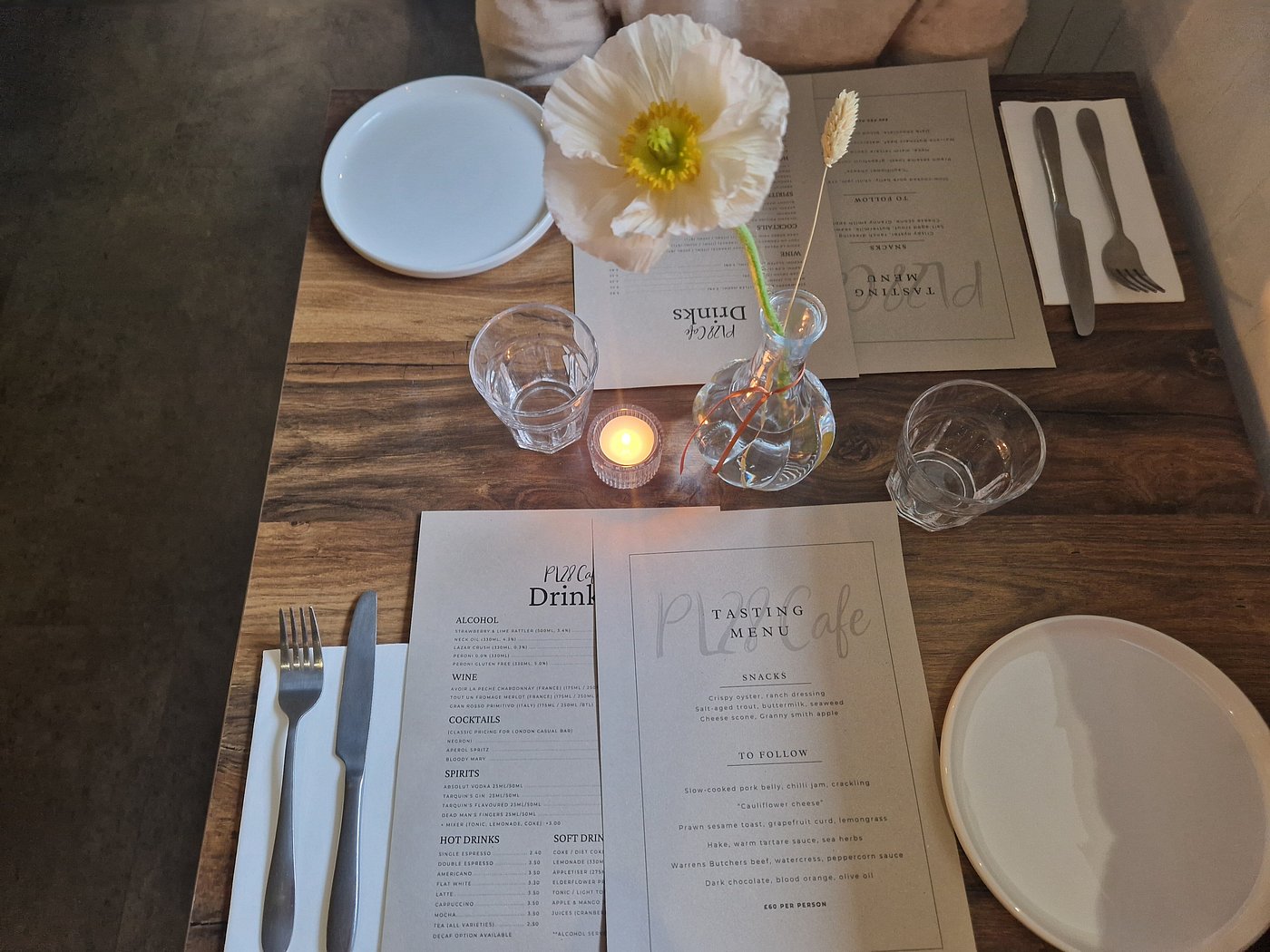 PL28 Cafe photo 6